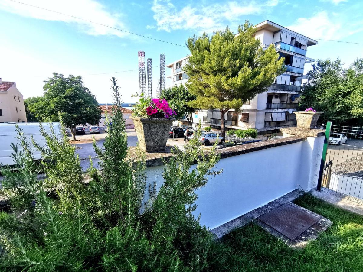 Parun Daire Pula Dış mekan fotoğraf